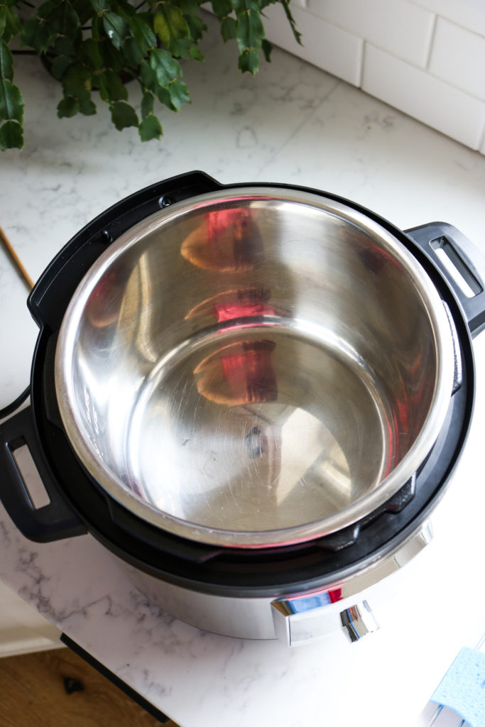 instant pot looks like new after deep cleaning